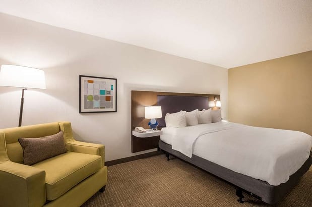 Images Hampton Inn McHenry