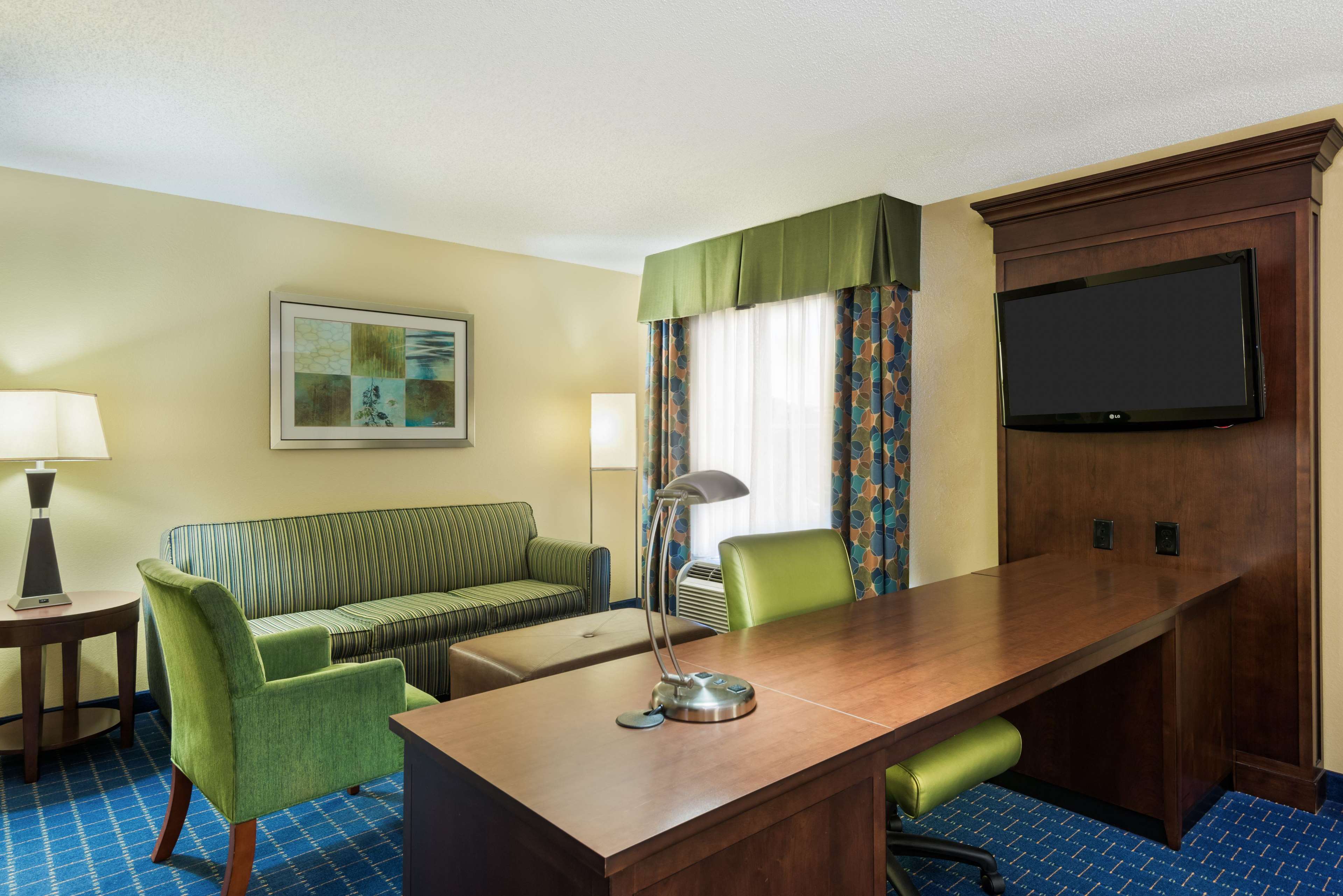 Guest room