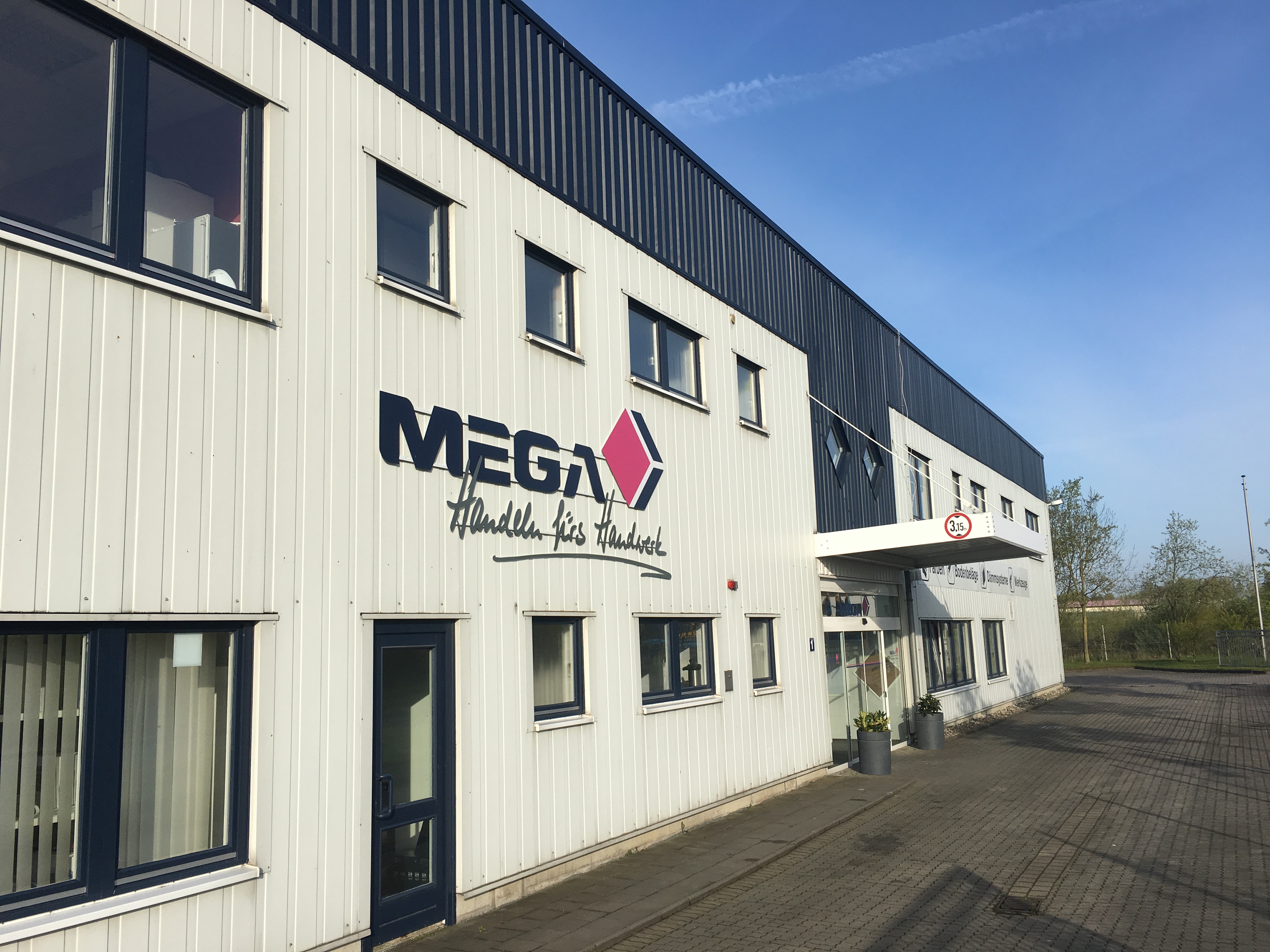Standortbild MEGA eG Rostock, Großhandel für Maler, Bodenleger und Stuckateure