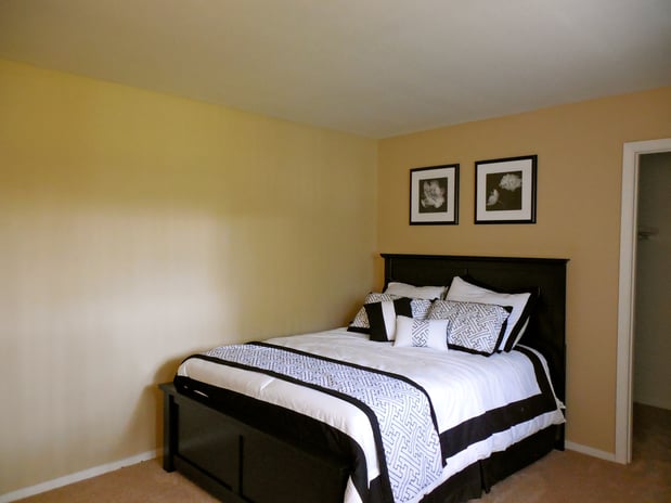 Images Suson Pines Apartments