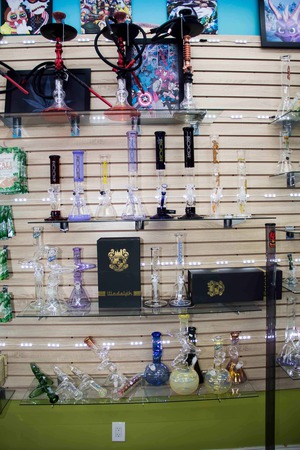 Images Vapes & Tobacco