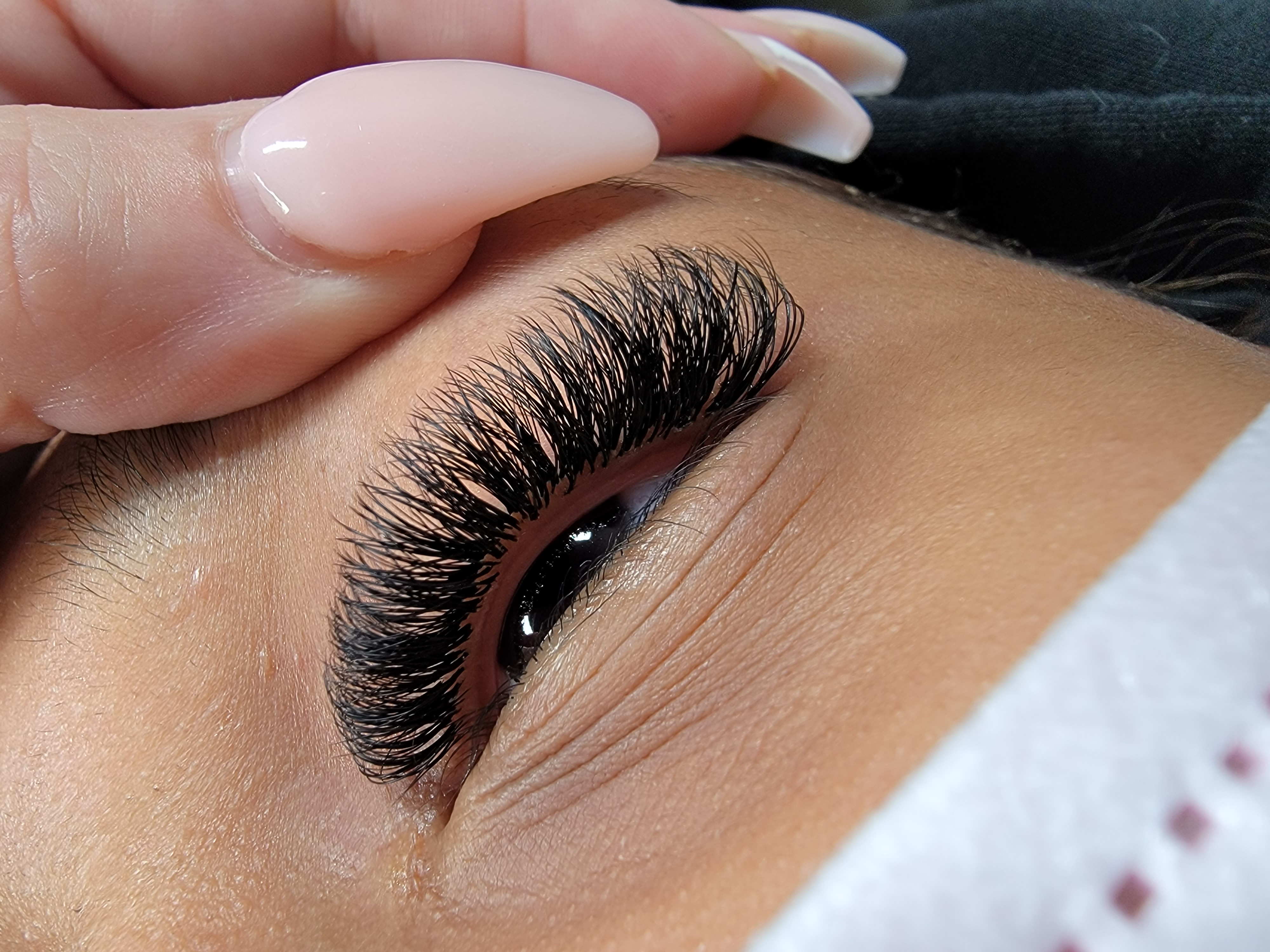 Images Lashista - Formation cils - Pose de cils - Produits de cils Longueuil