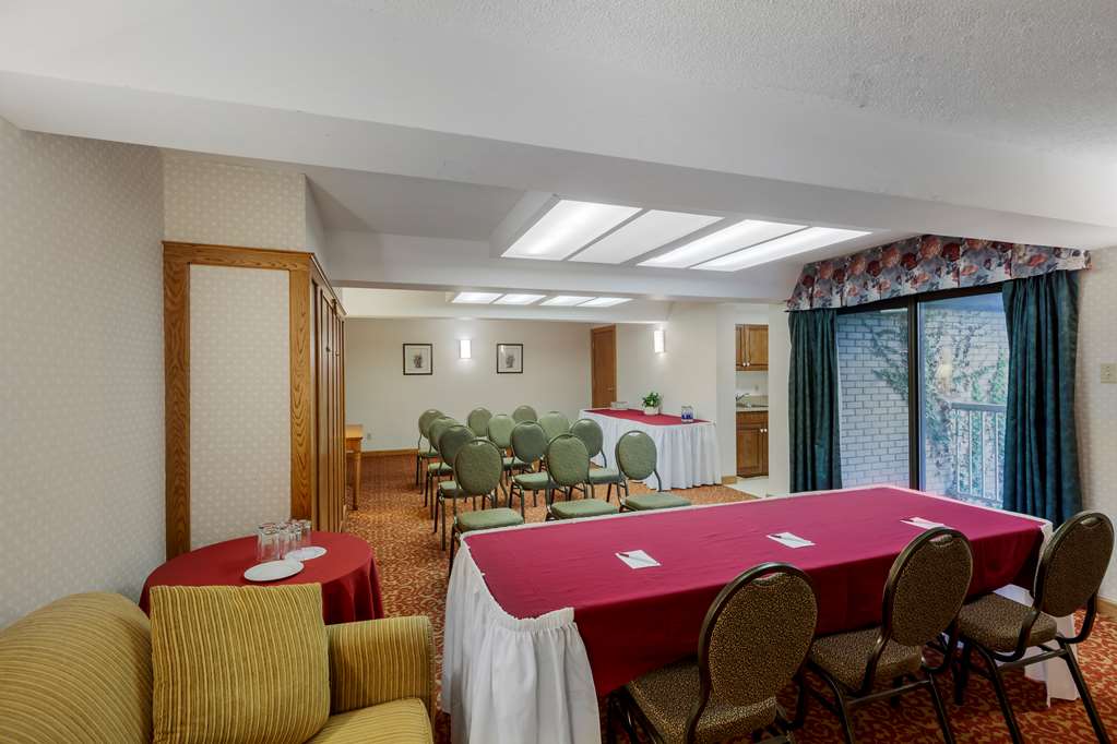 Meade Room - Meeting Room Best Western Plus Otonabee Inn Peterborough (705)742-3454