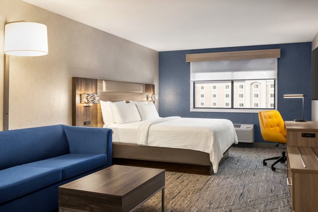 Images Holiday Inn Express Syracuse Airport by IHG