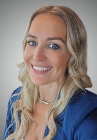 Sarah Langrock headshot