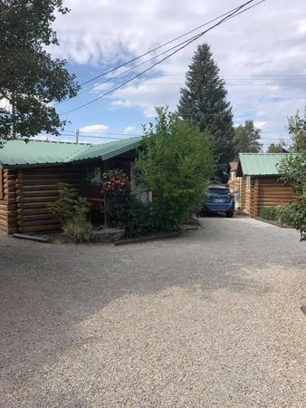 Images Log Cabin Motel