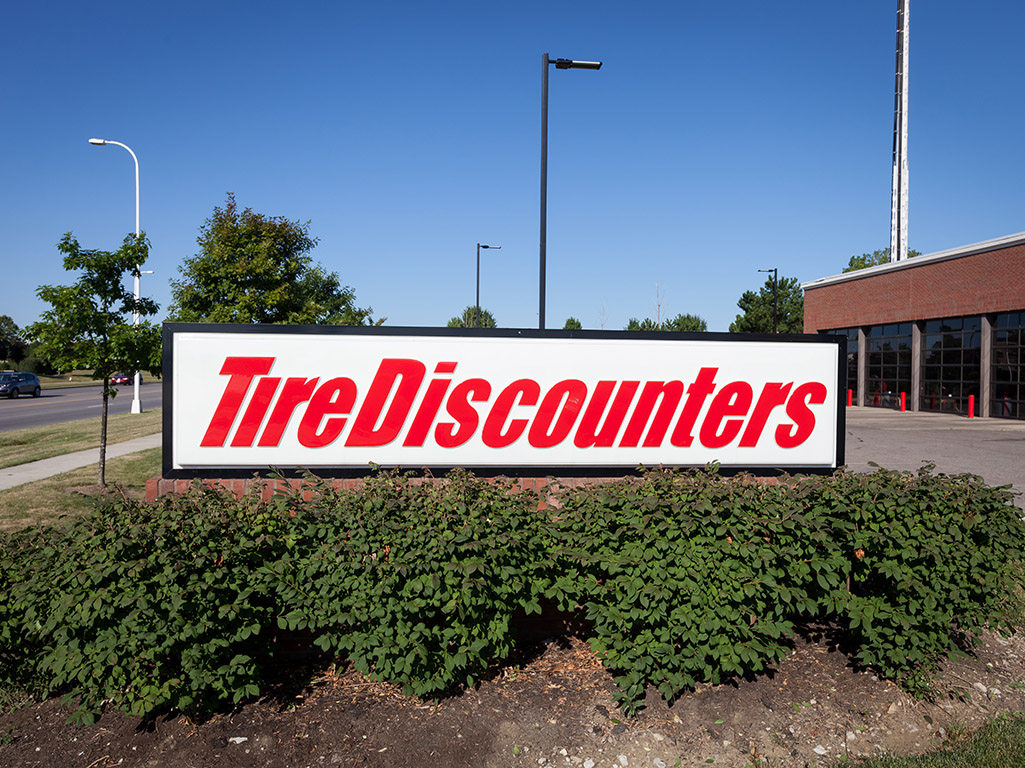 Tire Discounters on 1050 Gemini Place in Columbus