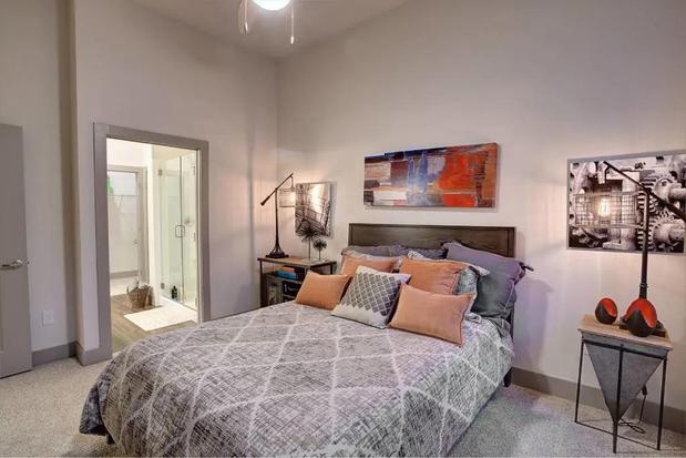 Images The Grand at Stonecreek