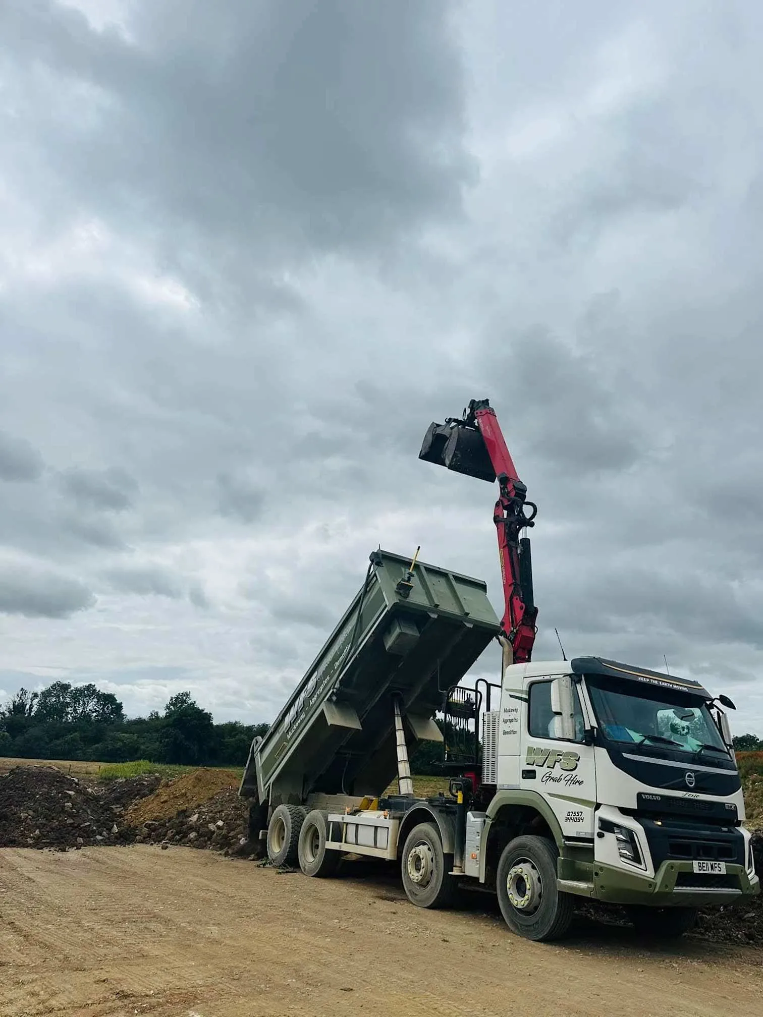 Images WFS Grab Hire