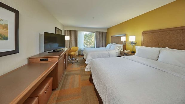 Images Hampton Inn & Suites Hood River