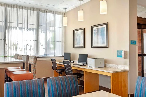 Images Best Western Hartford Hotel & Suites