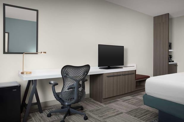 Images Hilton Garden Inn Granbury