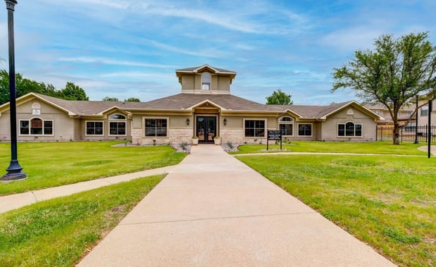 Images Legacy of Cedar Hill Apartments & Townhomes