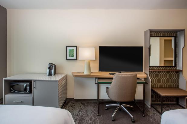 Images Holiday Inn Gulfport-Airport by IHG