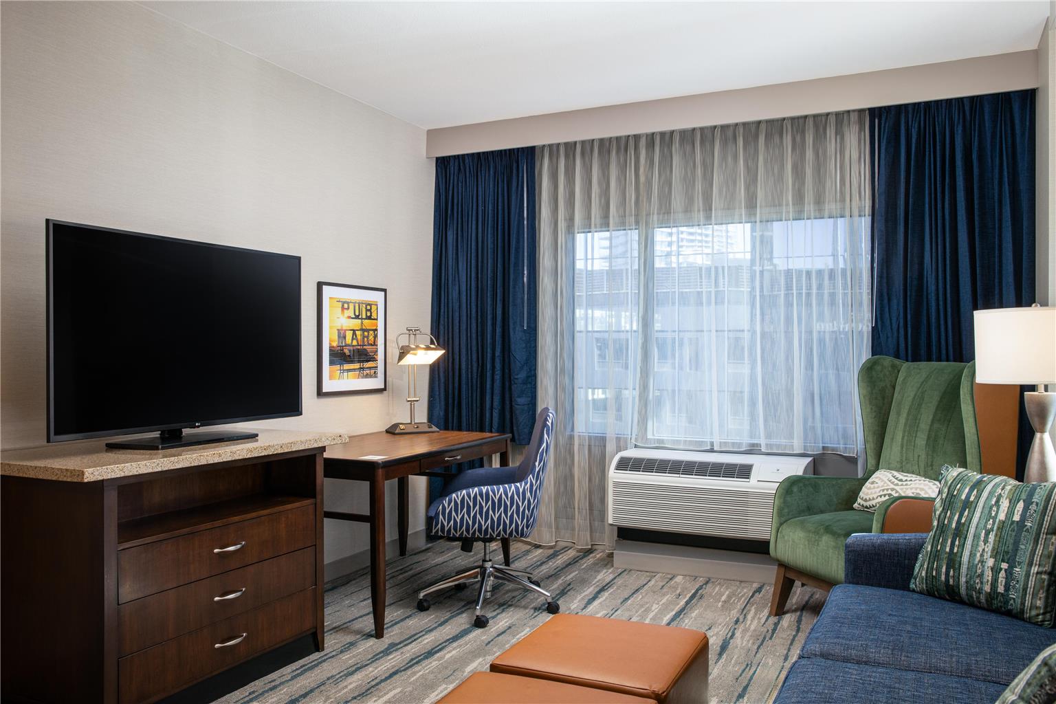 Guest room