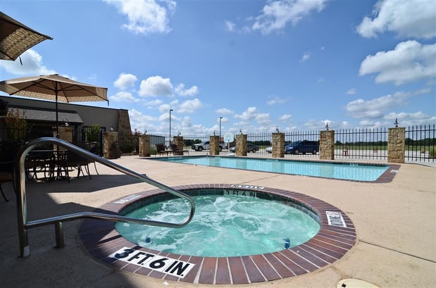 Images Best Western Plus Emory at Lake Fork Inn & Suites