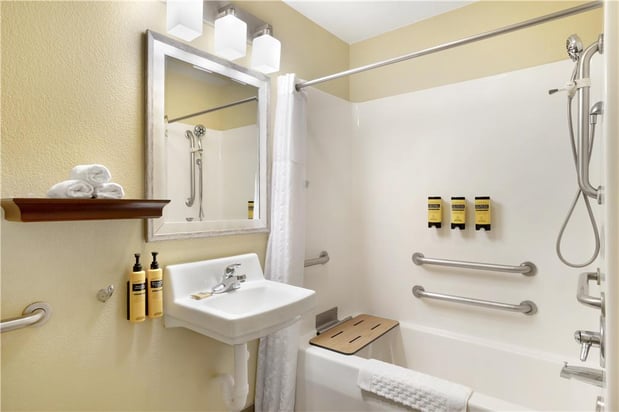 Images Best Western Plus Executive Hotel & Suites