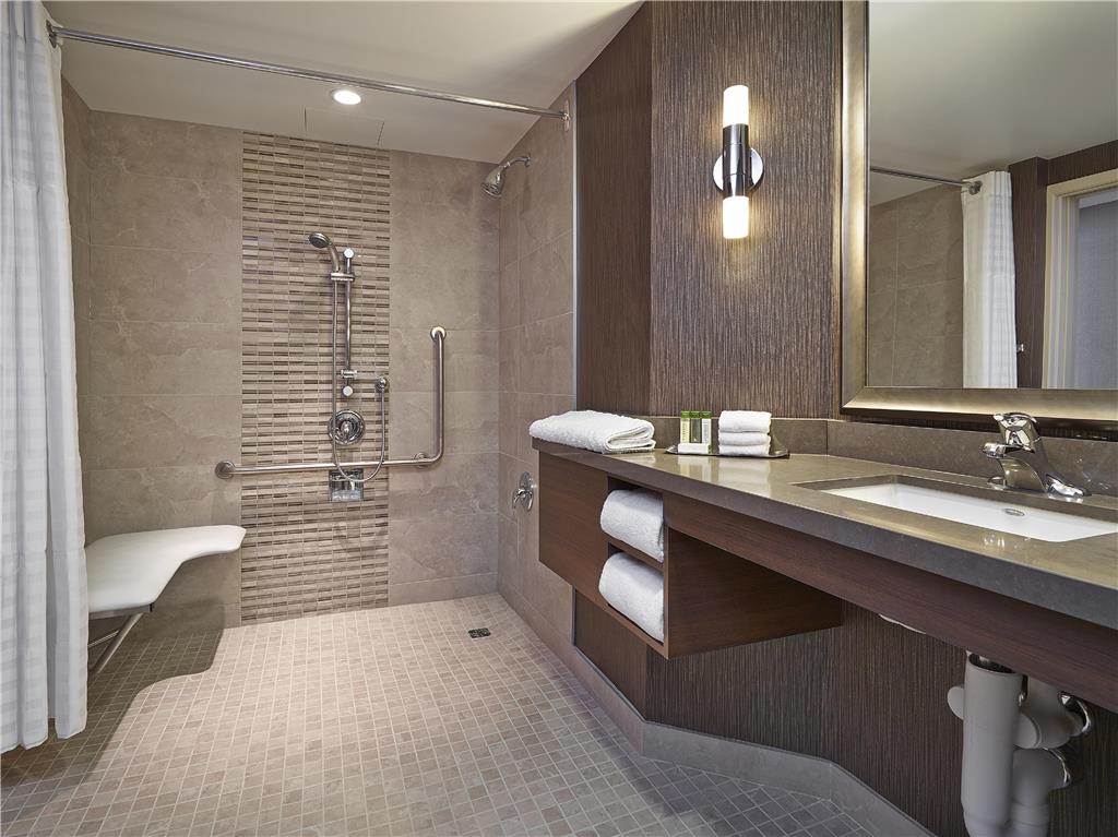 Images DoubleTree by Hilton Hotel West Edmonton