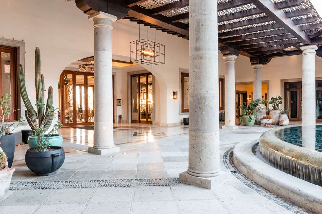 Hilton Los Cabos Beach & Golf Resort
