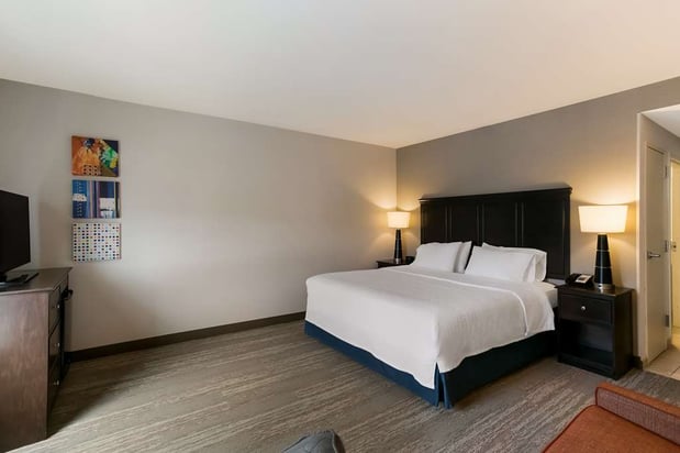 Images Hampton Inn & Suites Wilmington Christiana