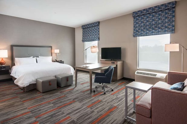 Images Hampton Inn & Suites at Wisconsin Dells Lake Delton