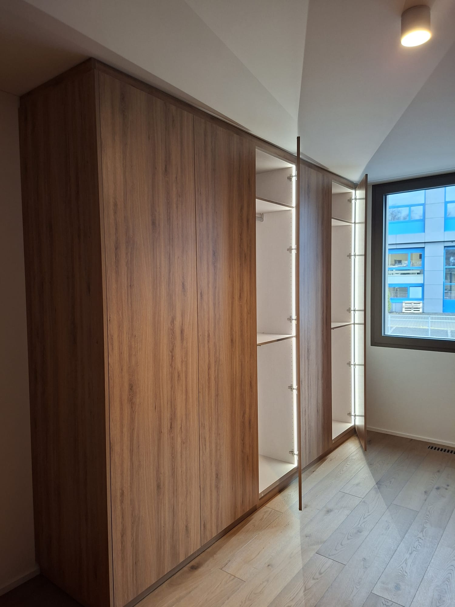 Frei Holzdesign GmbH, Fabrikstrasse 8 in Bäch SZ