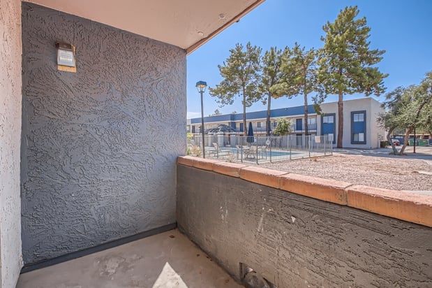 Images Rise Desert West