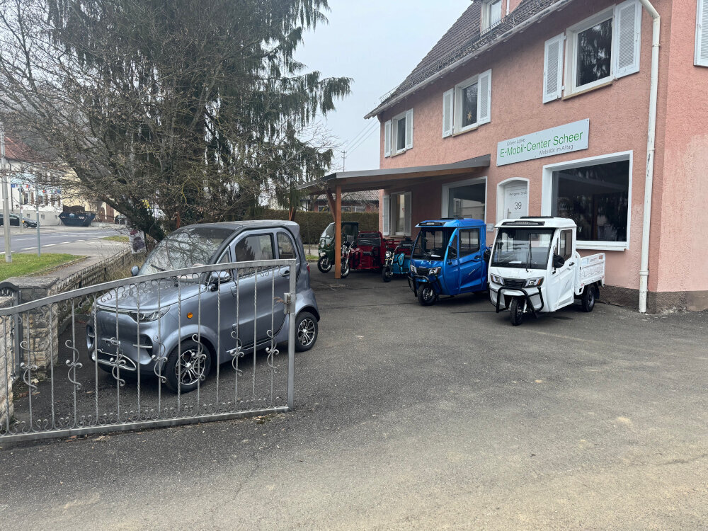 Oliver Lipke E-Mobil-Center Scheer, Mengener Straße 39 in Scheer