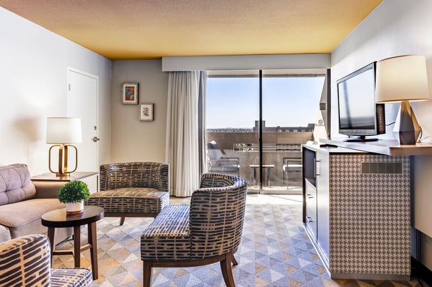 Images Holiday Inn Denver East by IHG