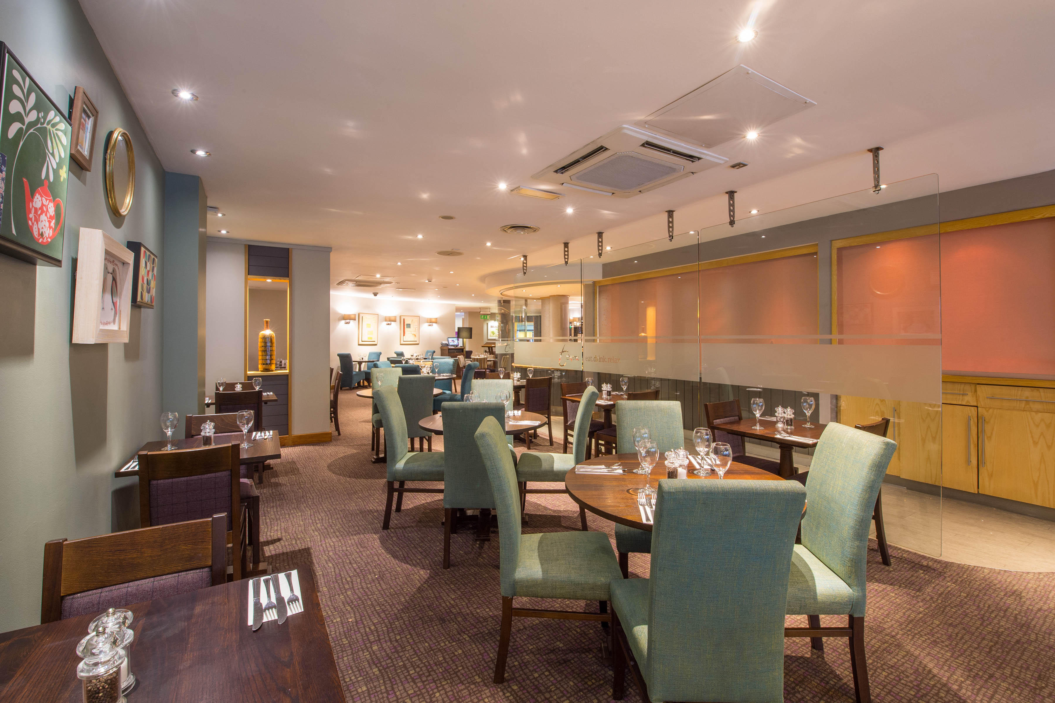 Thyme restaurant Premier Inn Liverpool City Centre (Moorfields) hotel Liverpool 03333 211233