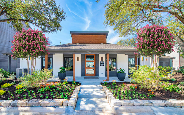Images MAA East Austin