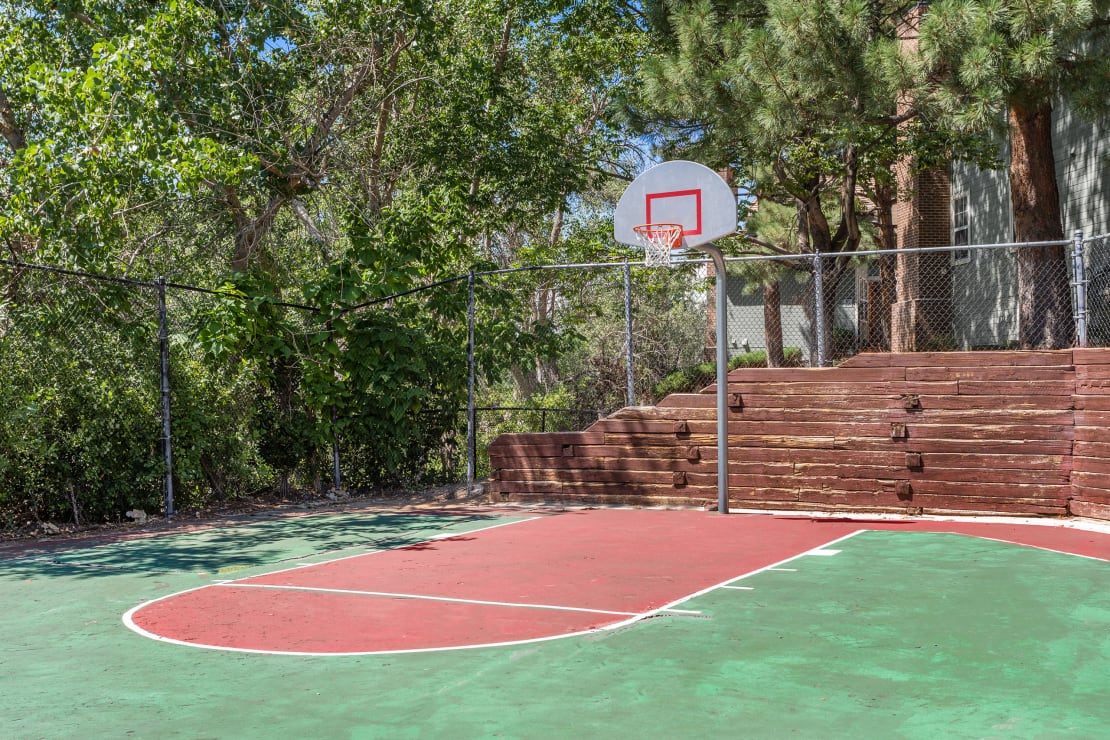 Basketball court at Arcadia Apartment Homes