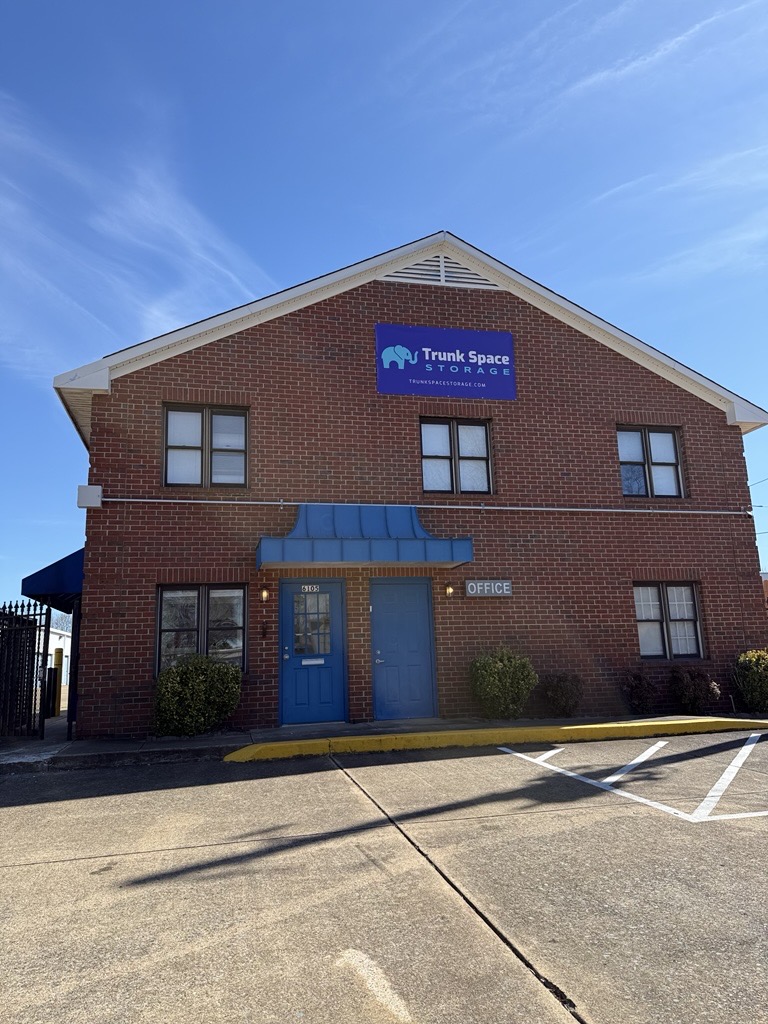 Trunk Space Storage - Memphis, TN