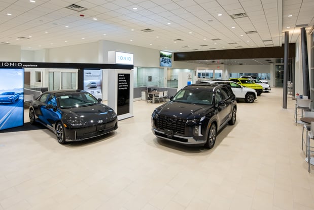 Images Lia Hyundai of Hartford