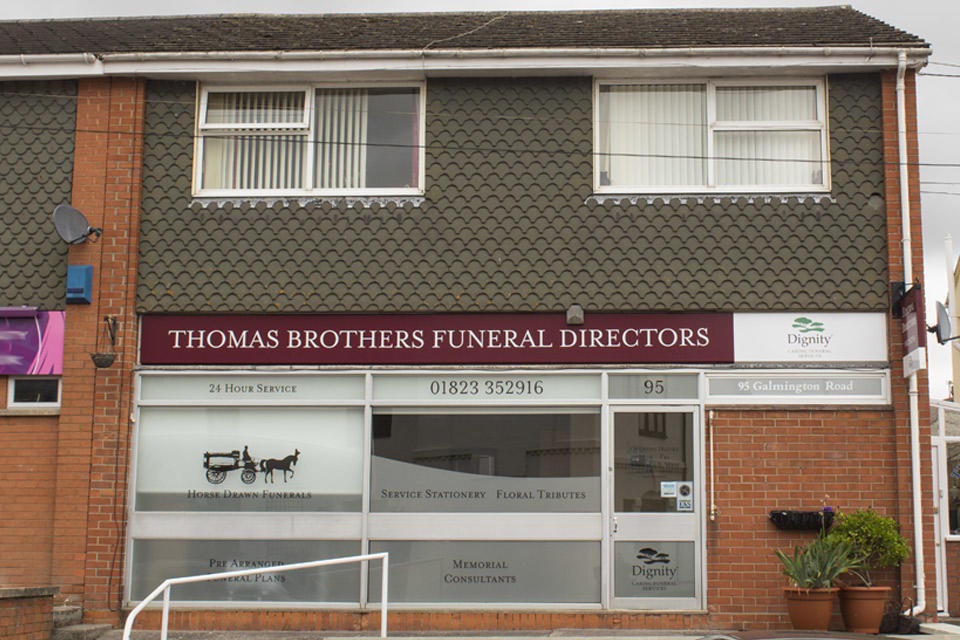 Images Closed - Nigel K. Ford Funeral Directors