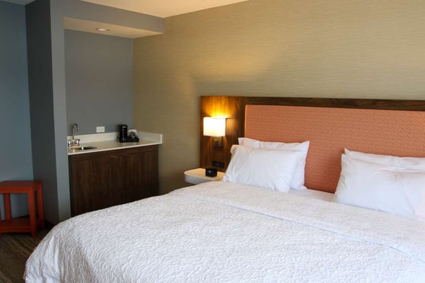 Images Hampton Inn & Suites Olean