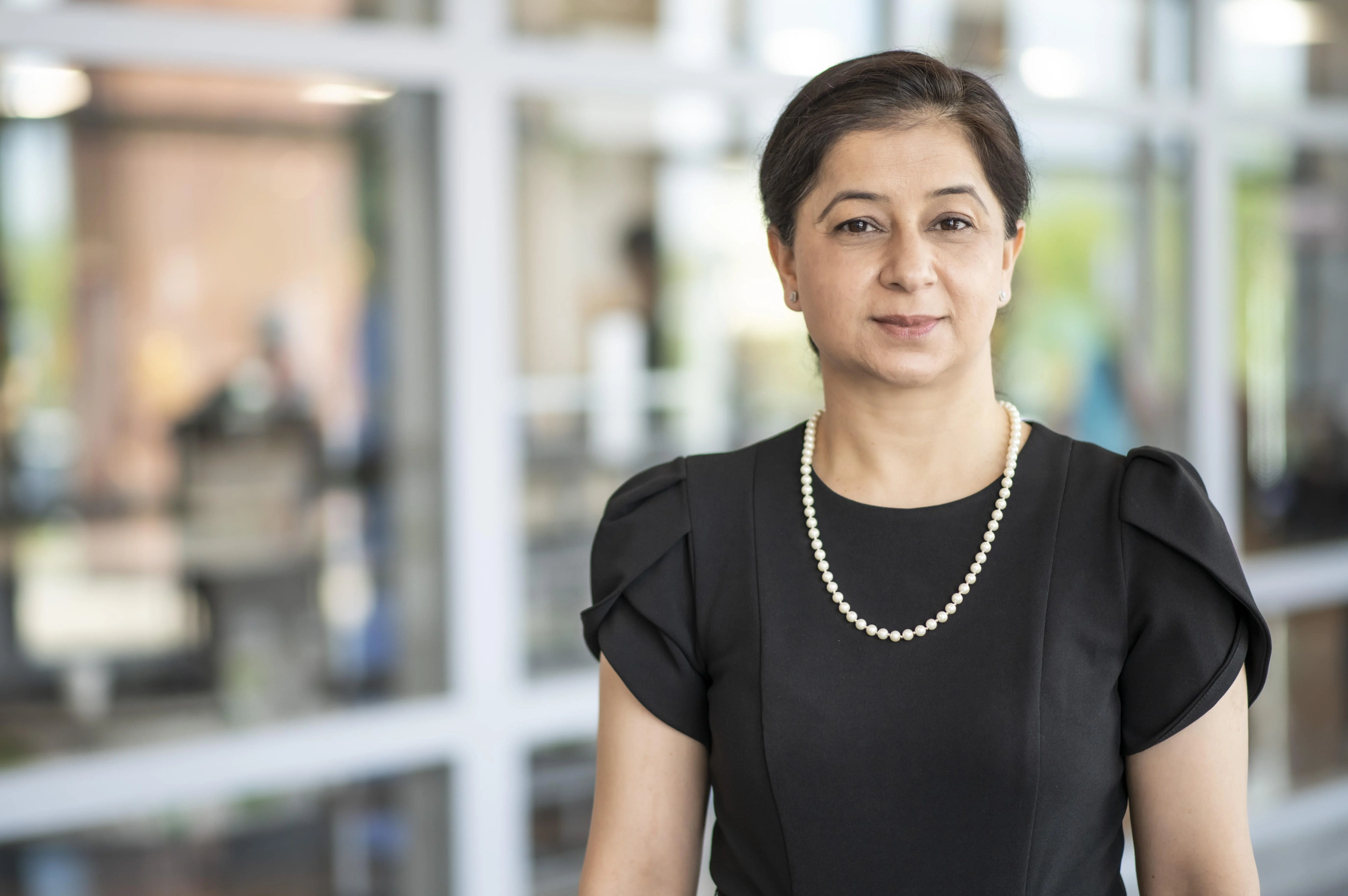Dr. Navroop Kaur, MD - Bethlehem, PA - Psychiatry