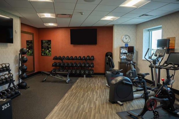 Images Hampton Inn & Suites Erie Bayfront