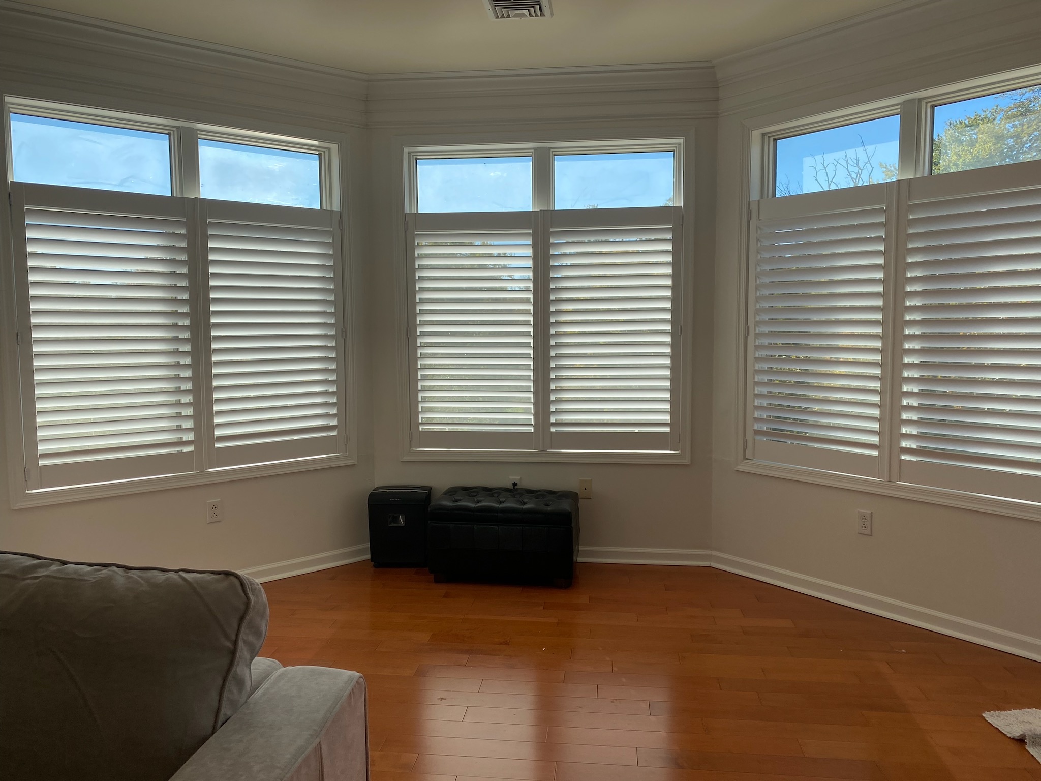 Looking for a window treatment that is elegant and versatile?  Look no futher than interior shutters!