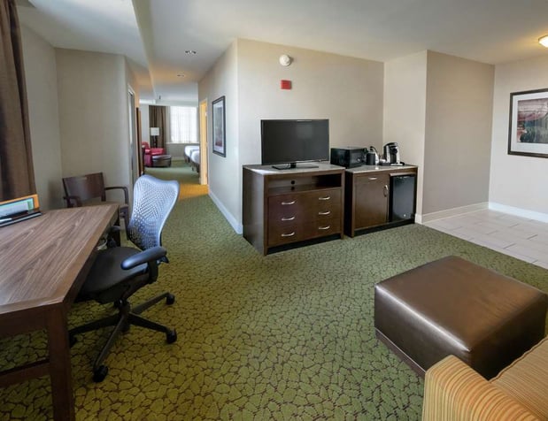 Images Hilton Garden Inn Buffalo Downtown