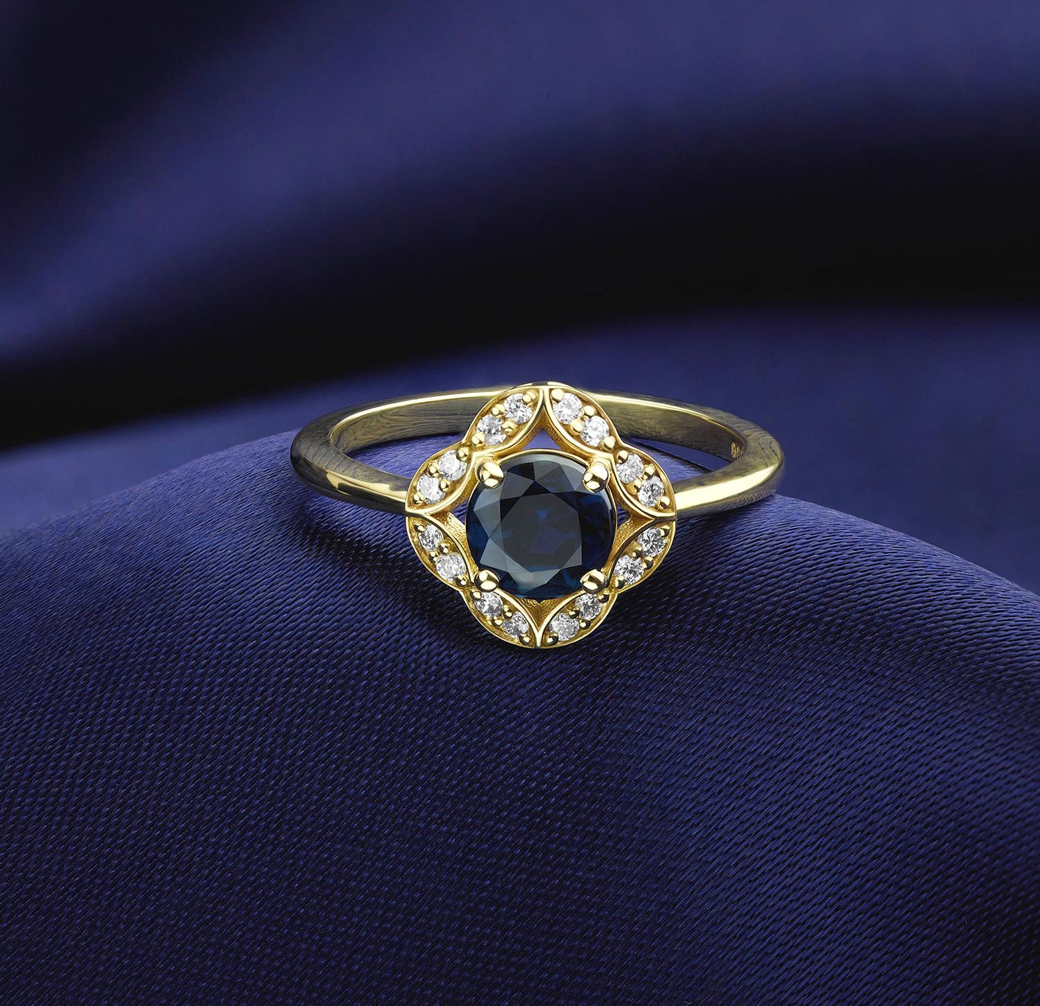 Bespoke blue sapphire and diamond ring Serendipity Diamonds Ryde 01983 567283