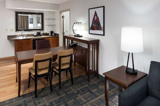 Images Embassy Suites by Hilton Anchorage