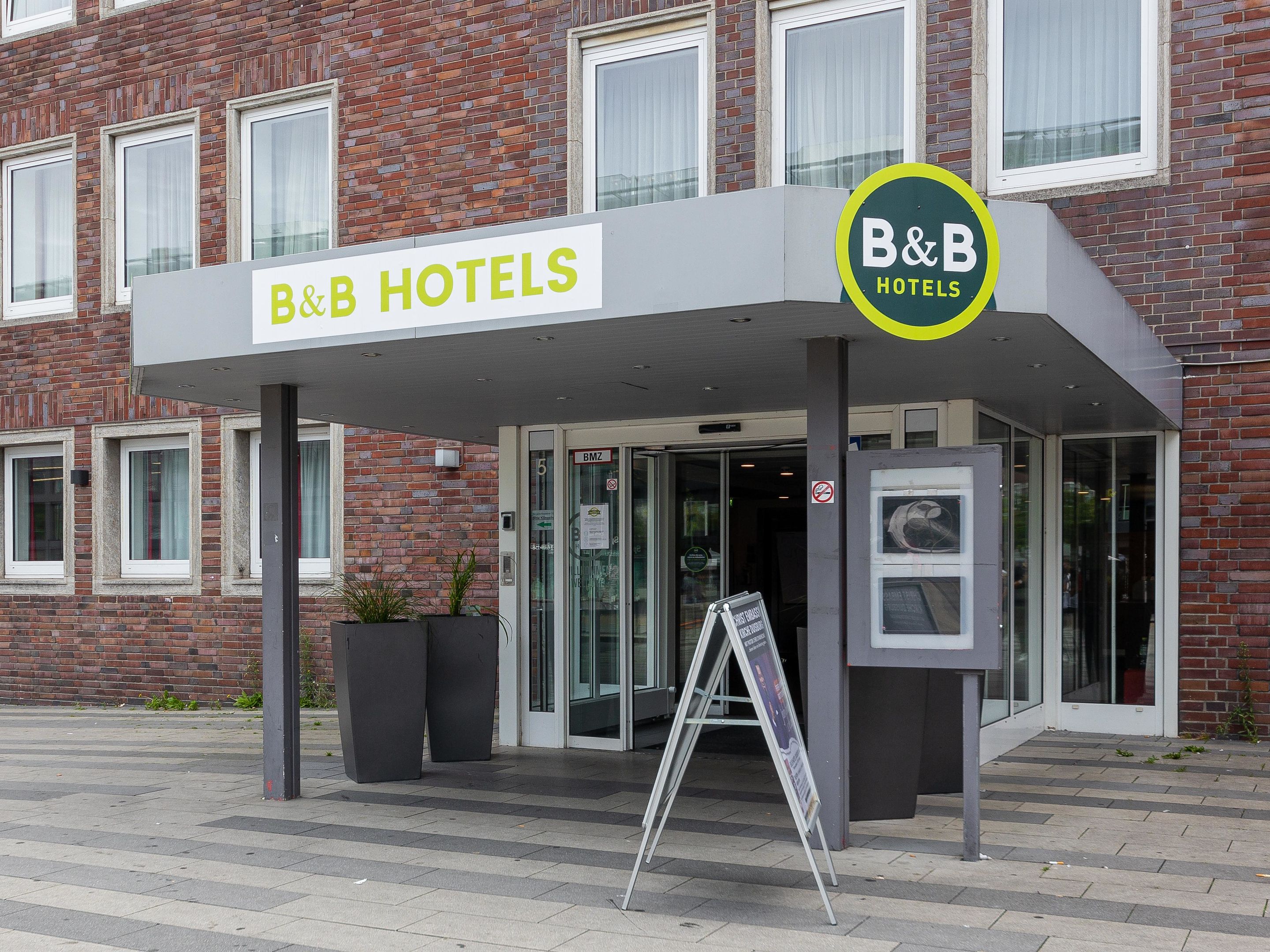 Kundenbild groß 1 B&B HOTEL Duisburg Hbf-Nord
