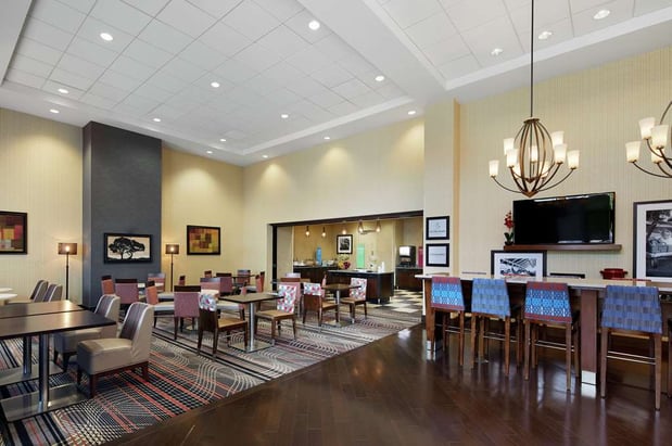Images Hampton Inn & Suites Chicago/Mt. Prospect