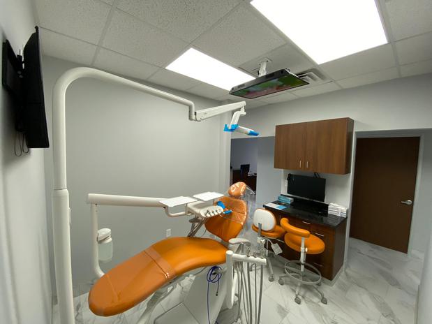 Images Confi Dental - Dentist in Dickinson TX