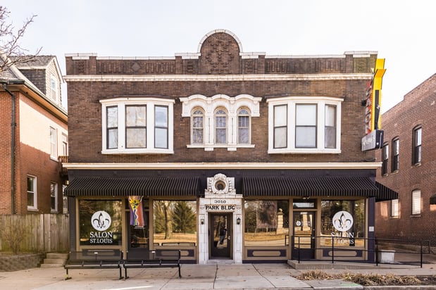 Images Salon St. Louis