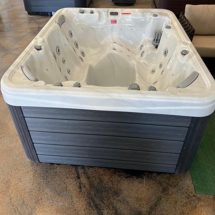 Images Wellis Hot Tubs of Colorado