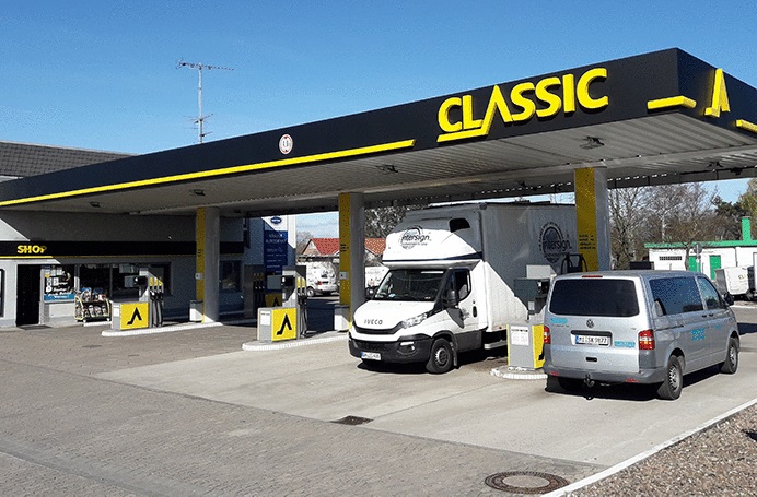 Kundenbild groß 1 CLASSIC Tankstelle