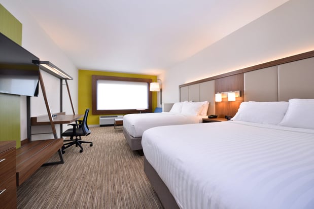 Images Holiday Inn Express & Suites Madison by IHG