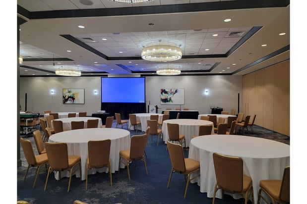 Images Crowne Plaza Dallas Downtown by IHG